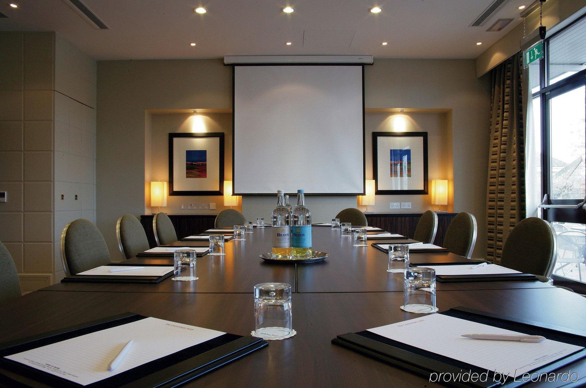 Crowne Plaza 4*